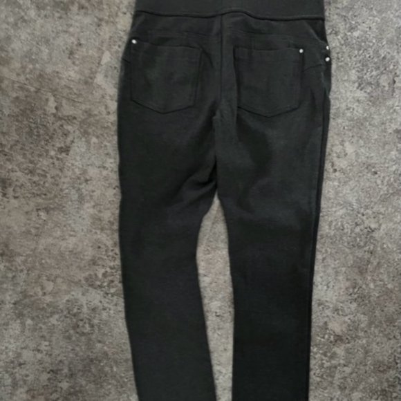 Cleo petite dark charcoal coloured pants. Skinny leg. Size Small - Picture 2 of 2